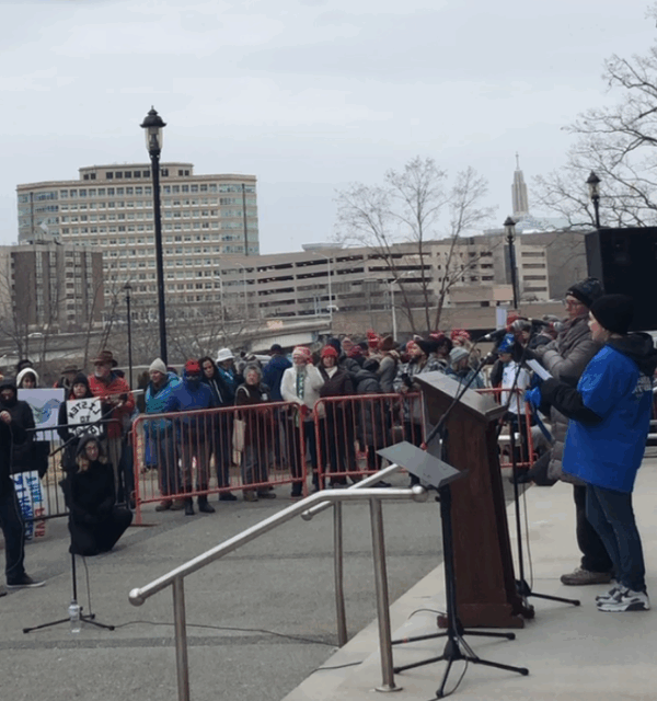 Tracie Bernardi, ACLU Smart Justice Connecticut / CT leader, speaks at the 2019 Women's March in Hartford